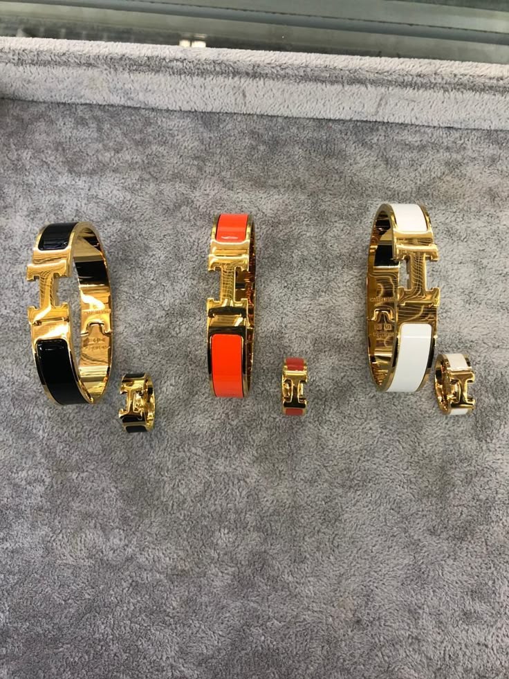 Bracelets émaillés - H